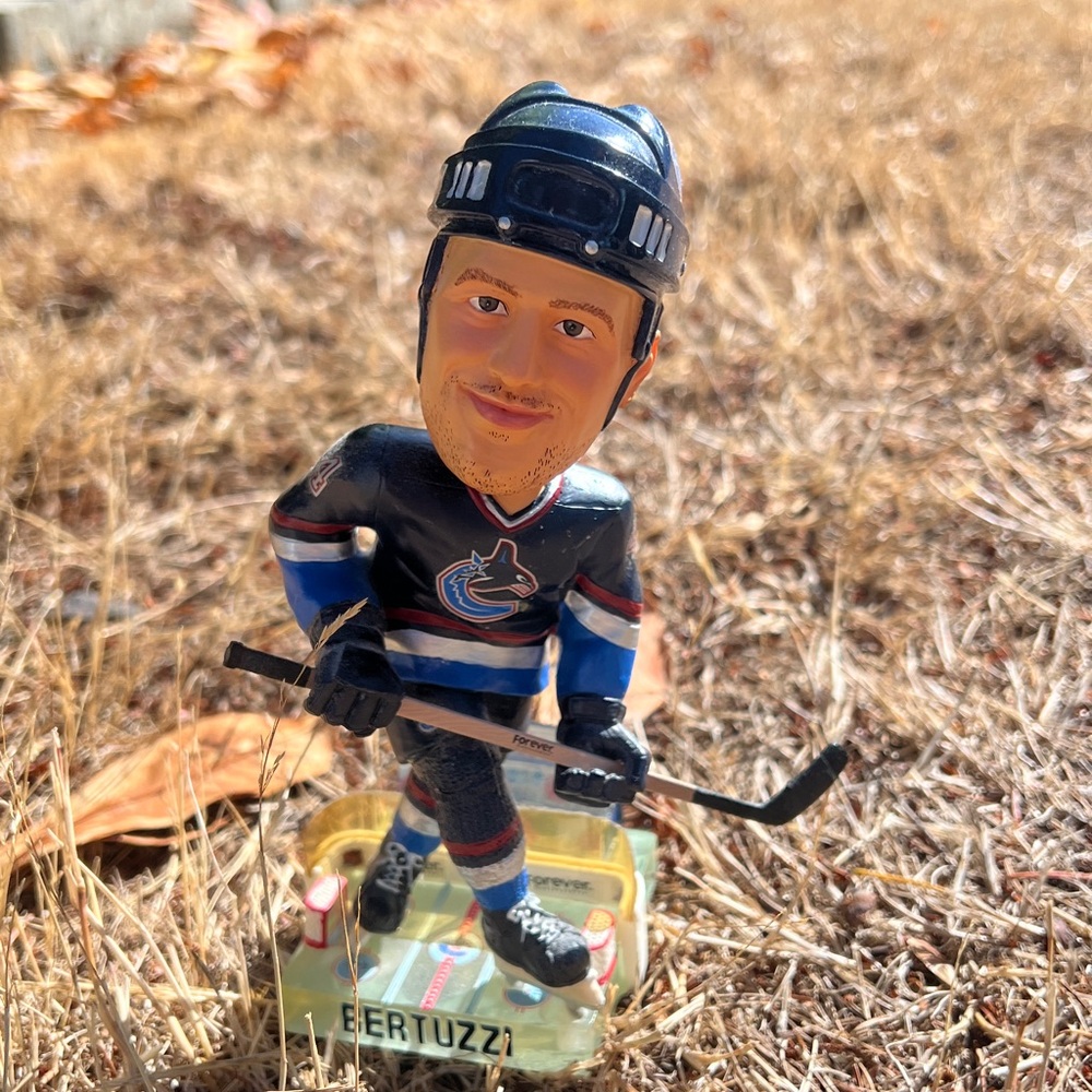 Forever Collectibles "Men of the Ice" Todd Bertuzzi Vancouver Canucks Bobblehead